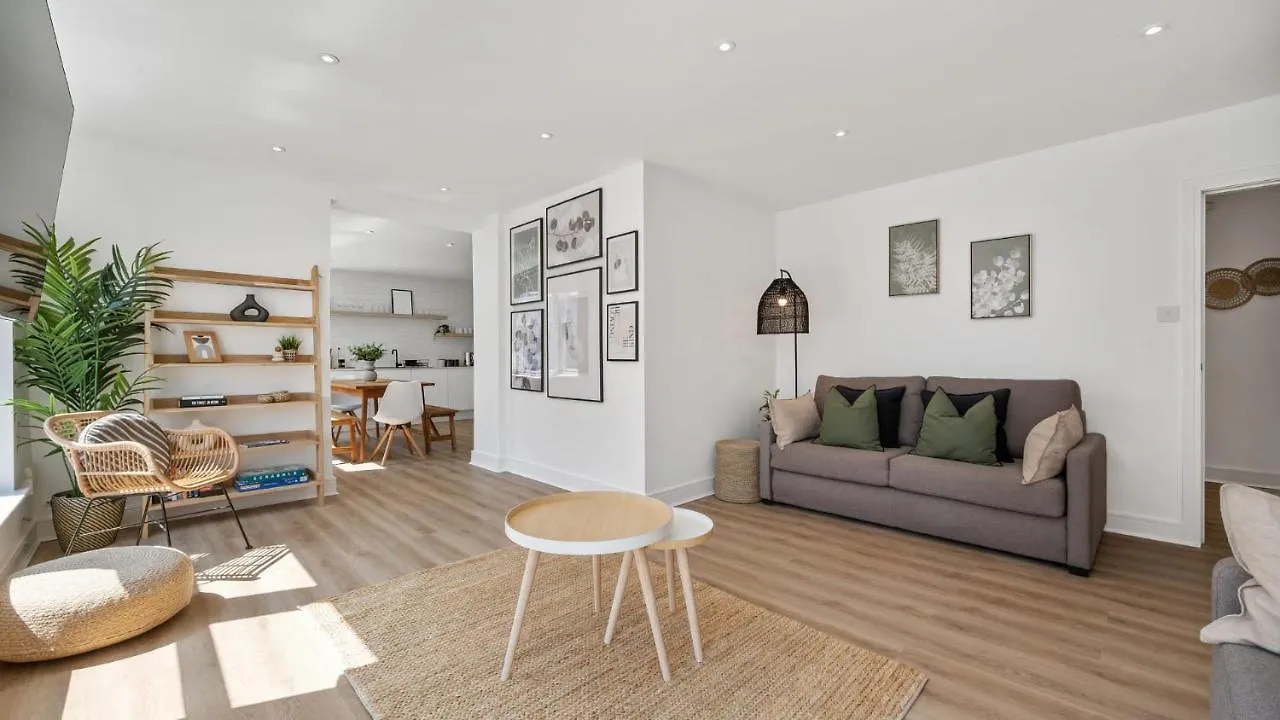 Lark Lane Hideaway Apartment Liverpool