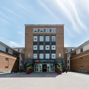 4* Hotel Crowne Plaza - John Lennon Airport By Ihg